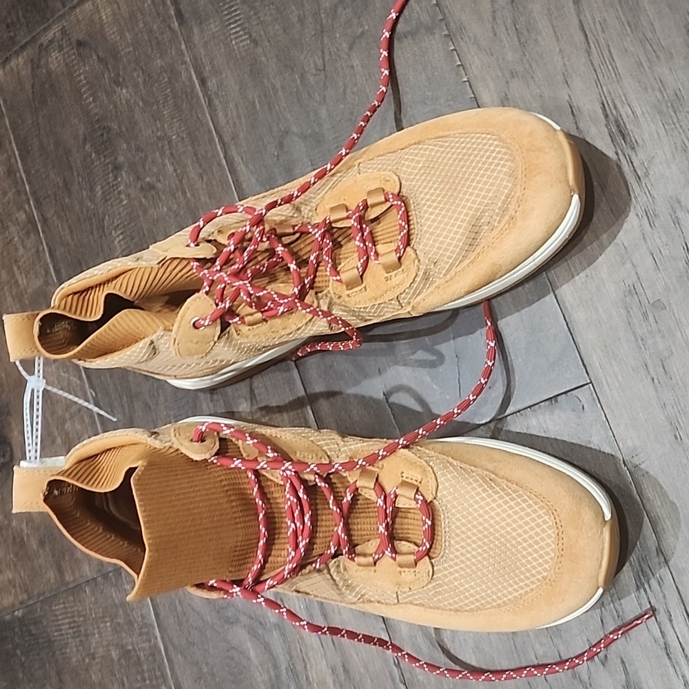 Nurture Response Elias Mixed Platform Hightop Sneakers Shoe Tan Beet size 10